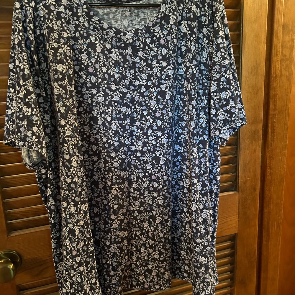 Floral Navy and White Floral Top